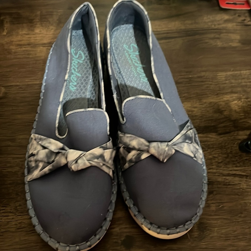 Skechers denim blue shoes